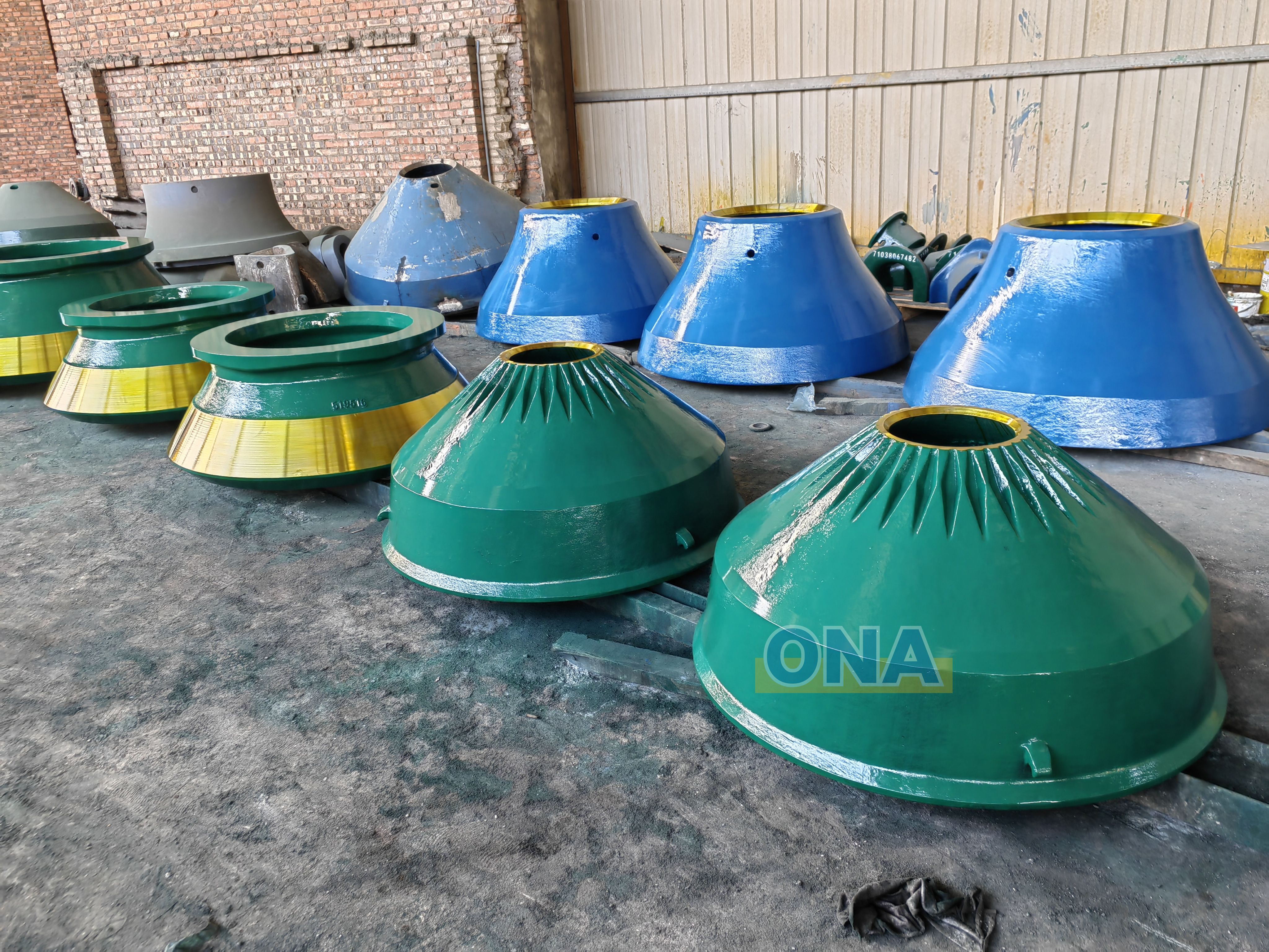 CH660 Mantle And Bowl Liner Suit for Cast Steel Casting High Manganese Steel Sandvik H6800 Cone Crusher Spare Parts Forging