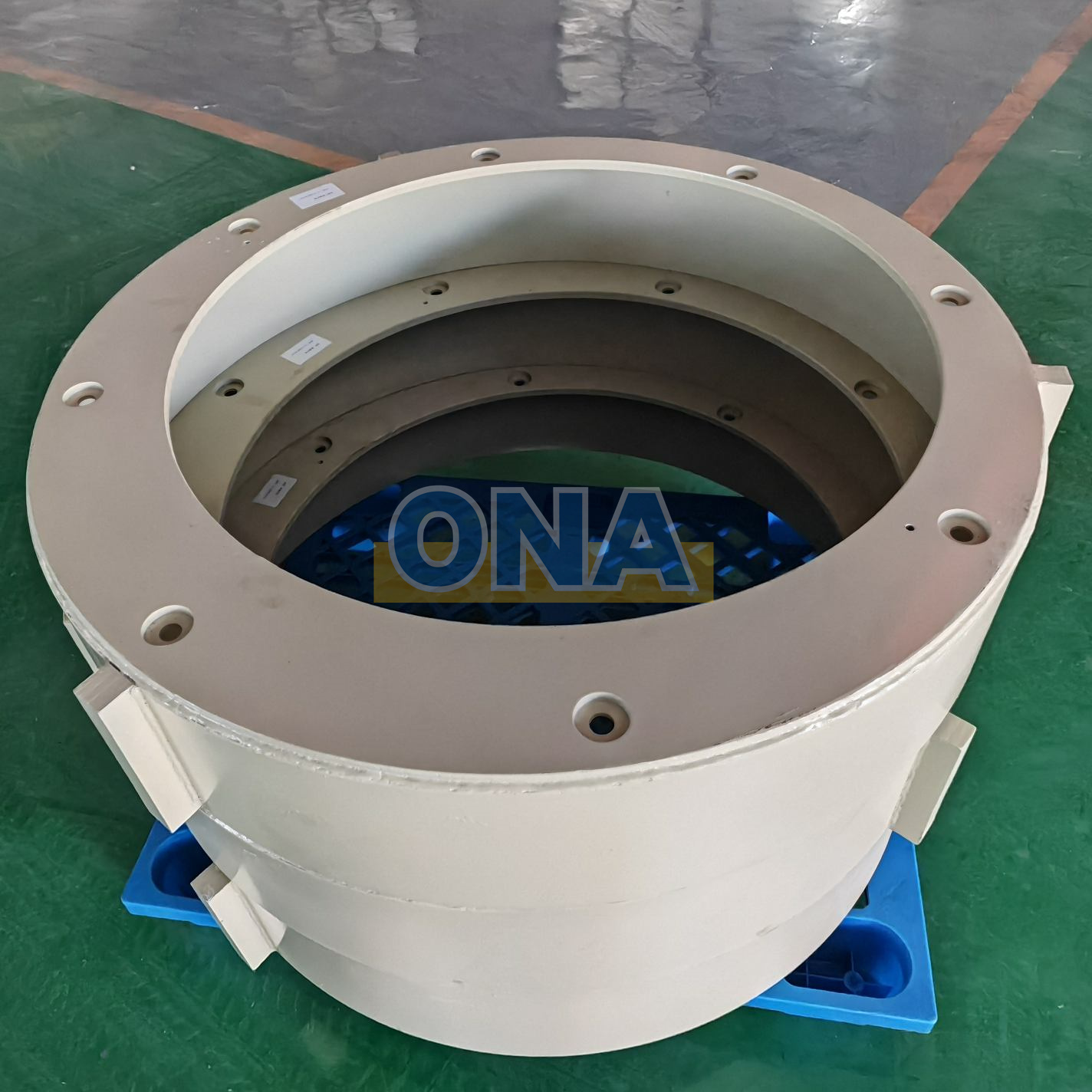 HP200 HP300 Cone Crusher Counterweight Liner Replacement Parts