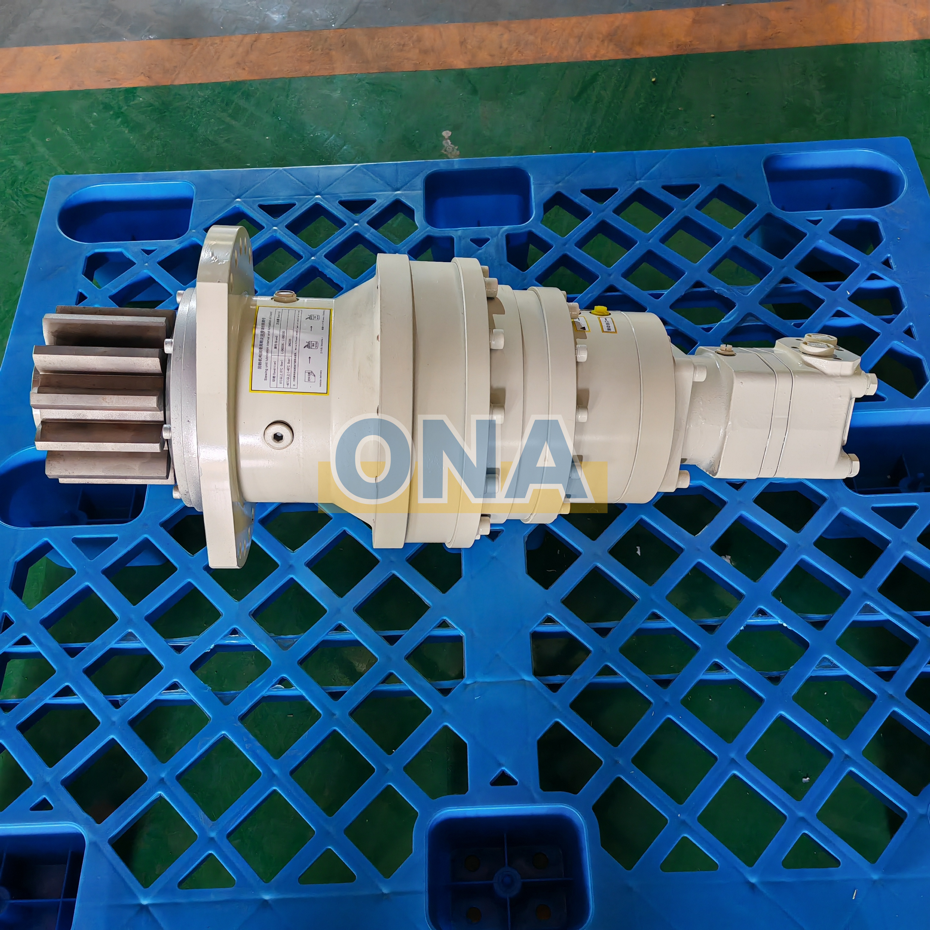HP500 Cone Crusher Hydraulic Motor Assembly with Pinion Spare Parts