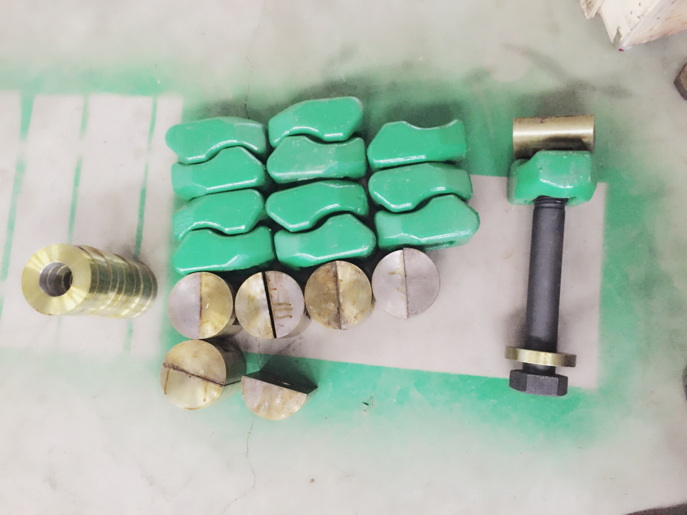 Screw Assembly Suit To Metso Nordberg C Series Jaw Crusher Wear Parts Spare Parts