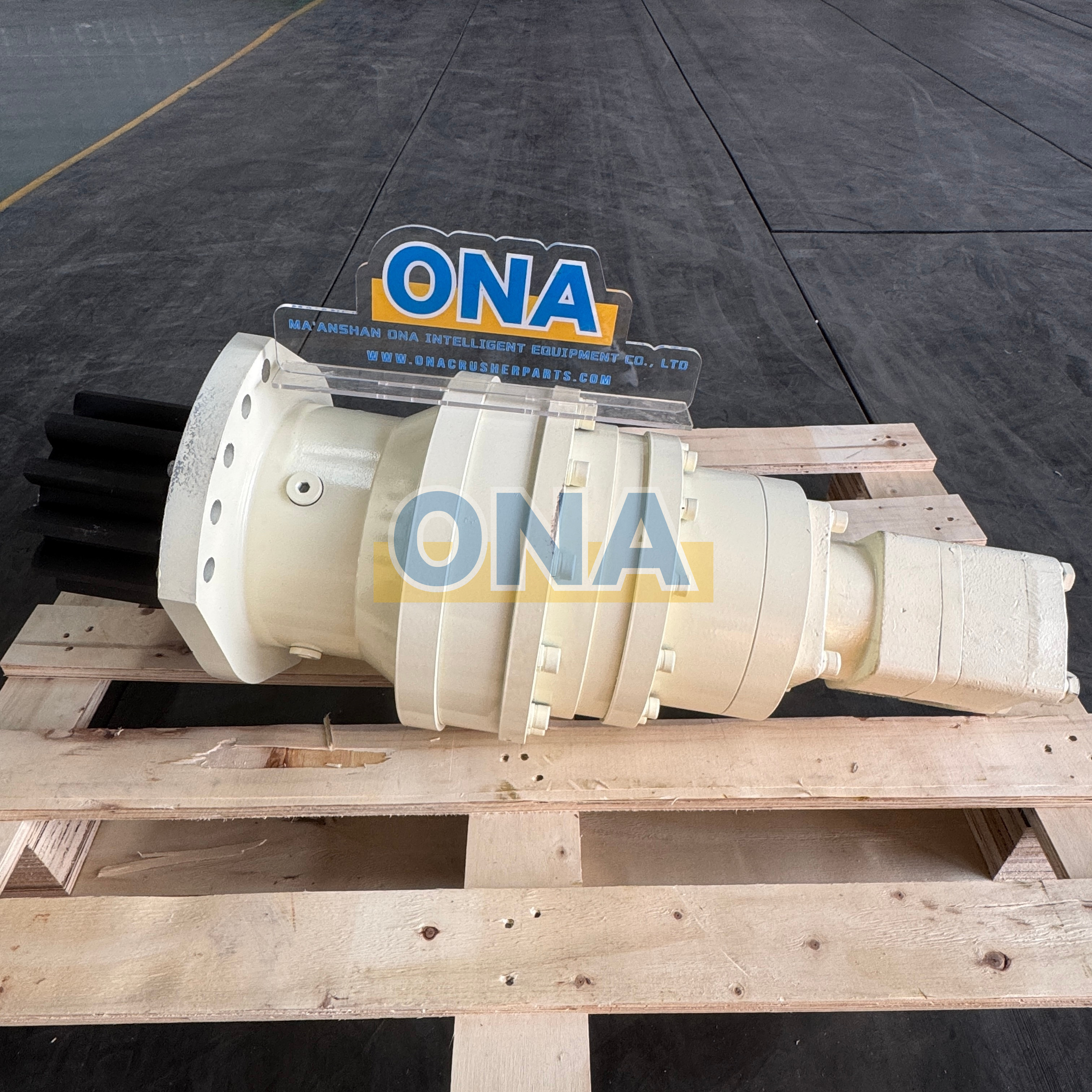 HP500 Cone Crusher Hydraulic Motor Assembly with Pinion Spare Parts