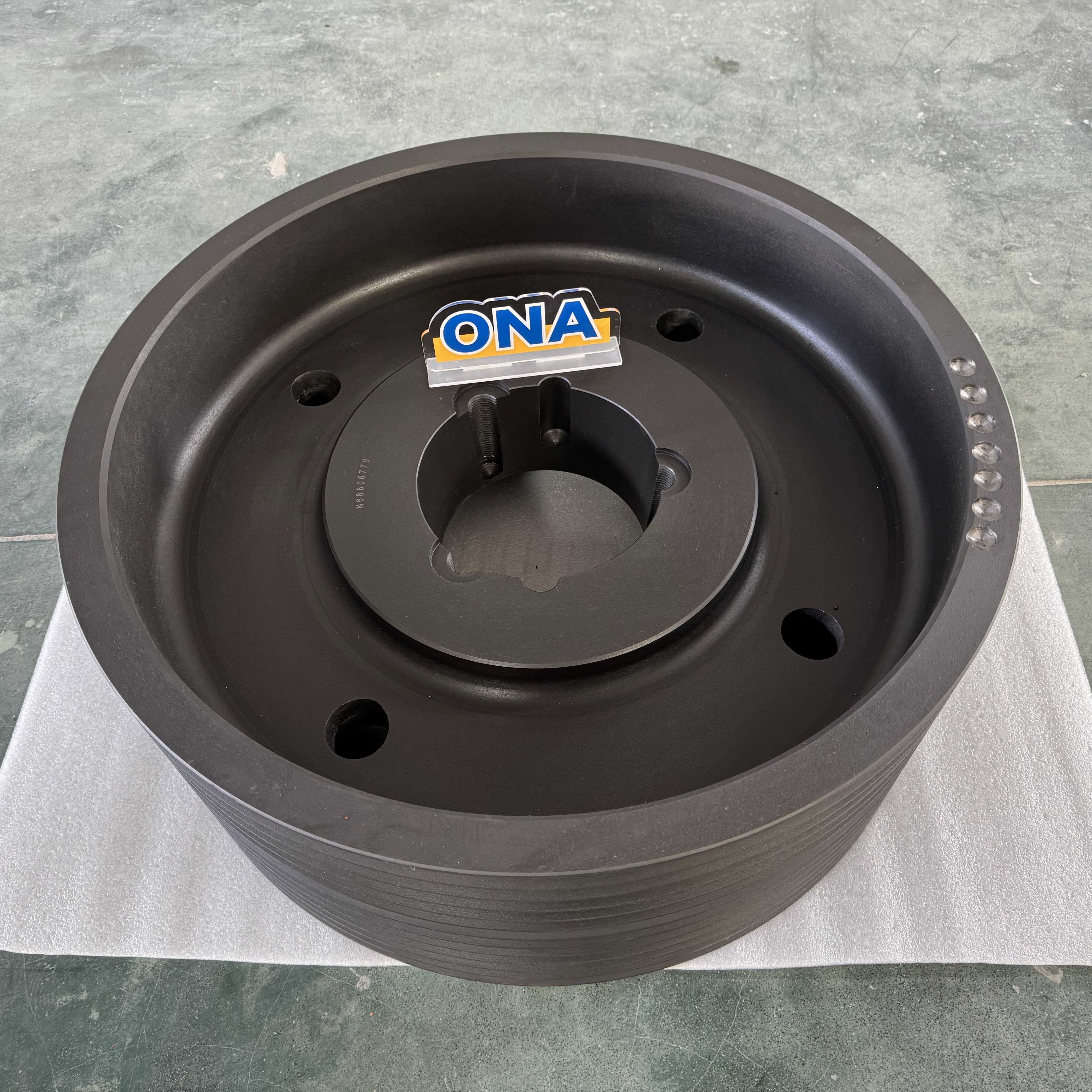 HP400 Pulley Suit for Ore Mining High Efficiency Metso Nordberg Cone Crusher Accessories ONA-N68606770